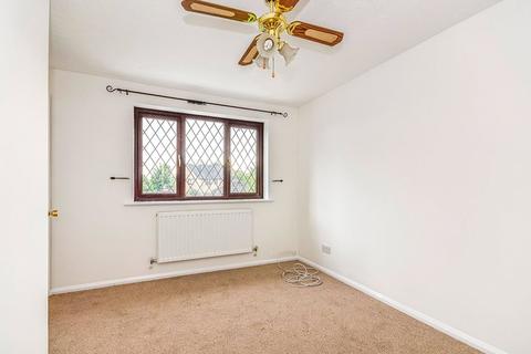 2 bedroom terraced house to rent, St. Lawrence Close, Southampton SO30