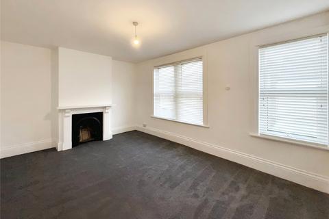 3 bedroom terraced house to rent, Boulton Road, Hampshire PO5