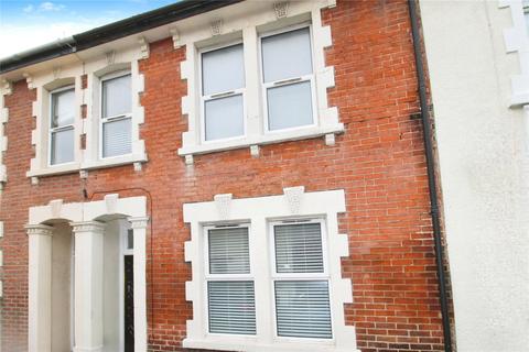 3 bedroom terraced house to rent, Boulton Road, Hampshire PO5