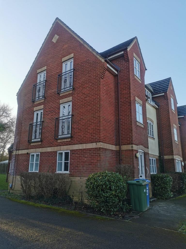 3 bedroom flat to rent
