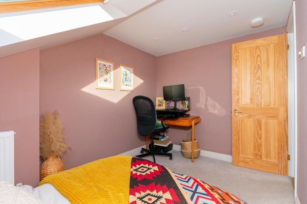 0 E4 SSE - Bedroom H.jpg