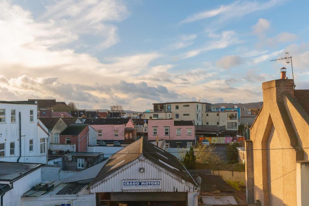 0 E4 SSE - Loft View A.jpg
