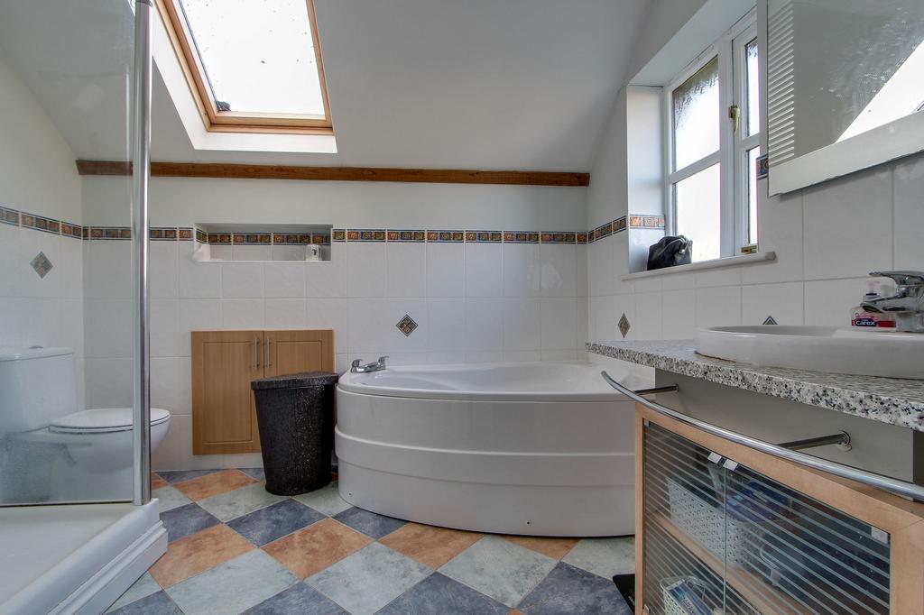 Ensuite