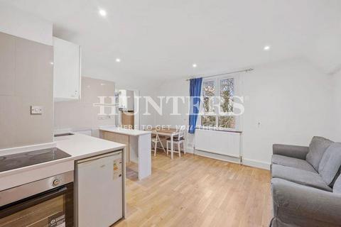 1 bedroom flat to rent, Green Lanes, London, N4