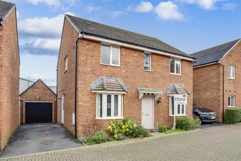 4 bedroom detached house for sale, Sandsdown Close, High Wycombe HP12