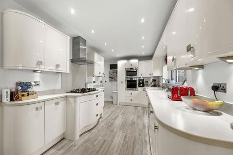 26 Balmoral Drive, Methley, Leeds, LS26 9LE
