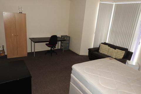 3 bedroom flat to rent, Eaton Crescent, Uplands, , Swansea