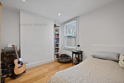 91 Claxton Grove, London, W6 8HB