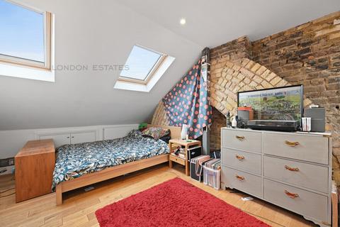 91 Claxton Grove, London, W6 8HB