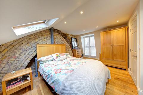 4 bedroom terraced house for sale, Claxton Grove, Hammersmith, W6