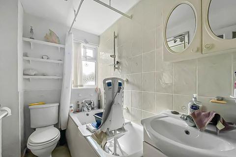 28 Green Way, Brockworth, Gloucester, GL3 4NW