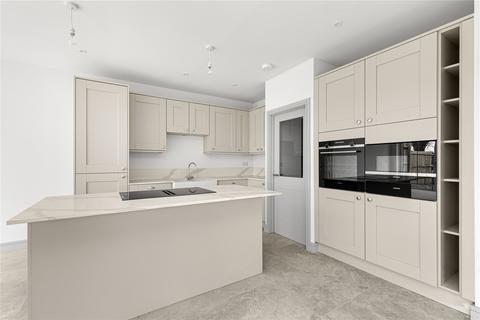 4 bedroom detached house for sale, London Road, Binfield, Bracknell, Berkshire, RG42