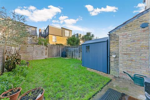 5 bedroom house to rent, Warren Road, Colliers Wood SW19