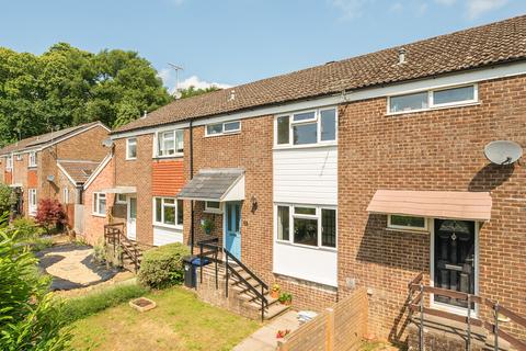 6 Lower Hanger, Haslemere, GU27 1LU