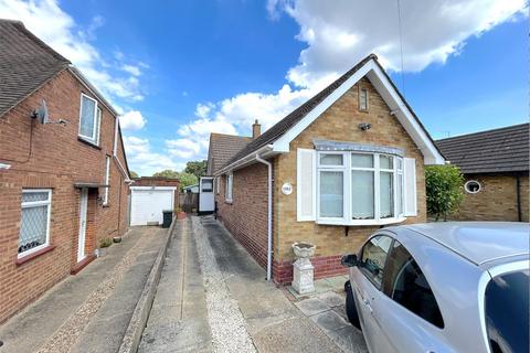 2 bedroom semi-detached bungalow to rent, Rayleigh Road, Eastwood