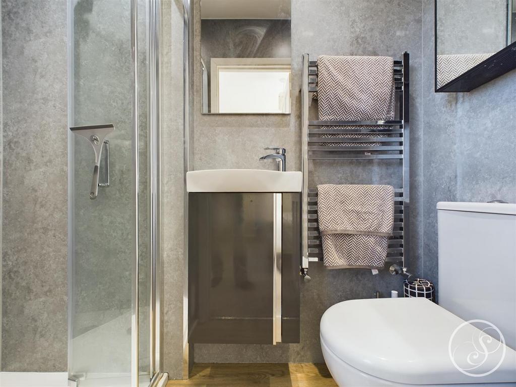 Ensuite shower room