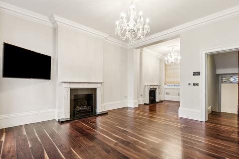 3 bedroom house for sale, Culross Street, London W1K