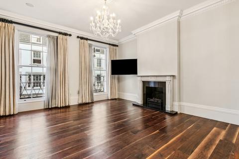 3 bedroom house for sale, Culross Street, London W1K