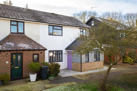 3 bedroom semi-detached house for sale, Hither Field, Charing