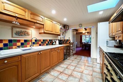 undefined, Lawford, Manningtree