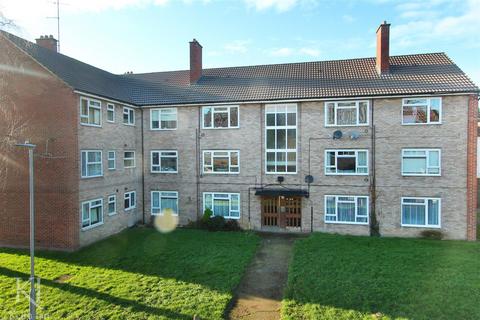 2 bedroom apartment for sale, Berkeley Close, Ware