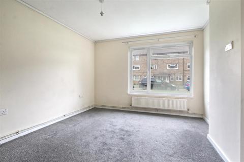 2 bedroom apartment for sale, Berkeley Close, Ware