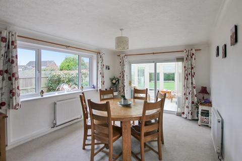 3 bedroom detached bungalow for sale, Blenheim Road, New Romney TN28