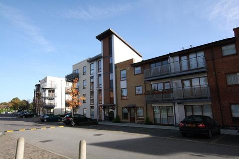 2 bedroom flat to rent, Rampling Court, Commonwealth Drive, Three Bridges, Crawley, West Sussex. RH10 1AP