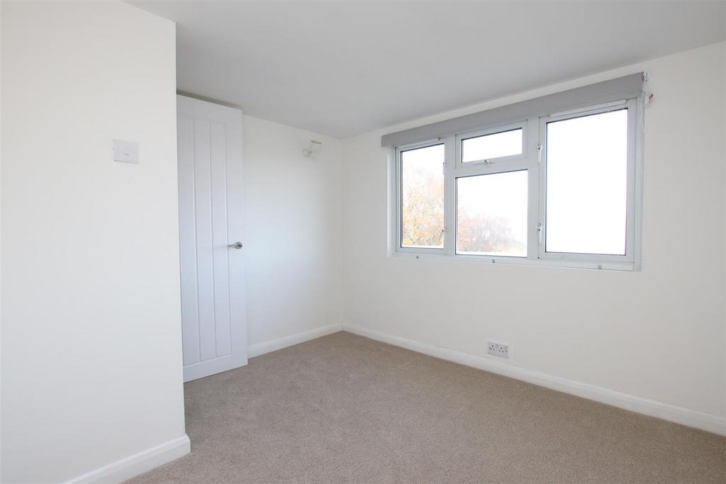 Attic room.JPG