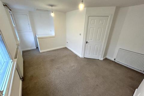 1 bedroom flat for sale, London Road, Chippenham