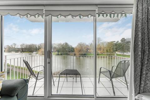 2 bedroom apartment for sale, Riverside Road, Staines-upon-Thames, TW18