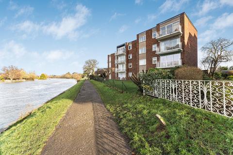 2 bedroom apartment for sale, Riverside Road, Staines-upon-Thames, TW18