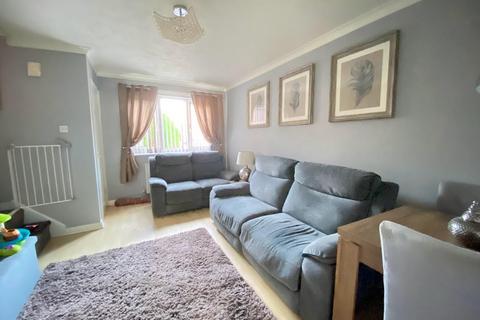 2 bedroom townhouse to rent, Lydstep Close, Derby DE21