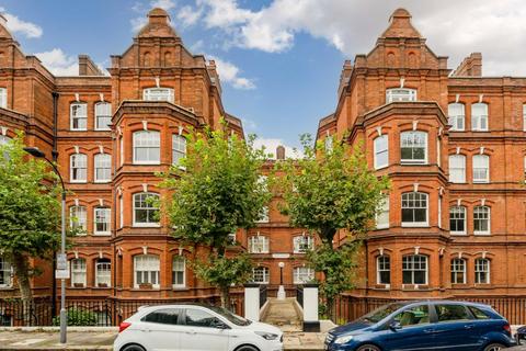 2 bedroom flat to rent, Queen's Club Gardens, London W14