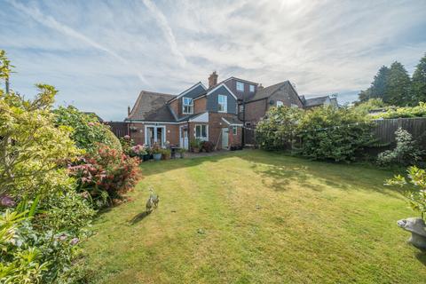 Rose Cottage Hill Road, Hindhead, GU26 6QW