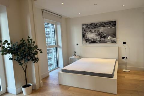 Studio to rent, Parkside Apartments, Cascade Way, W12