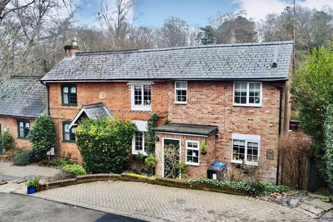 4 bedroom semi-detached house for sale, Cricket Hill Lane, Yateley GU46