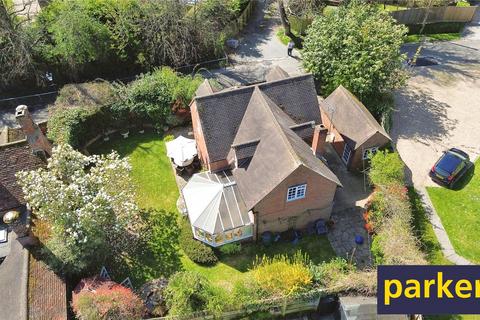 3 bedroom detached house for sale, New Lane Hill, Tilehurst, Reading, Berkshire, RG30