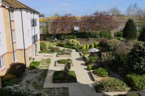 1 bedroom apartment for sale, Worthing Road, Littlehampton BN16