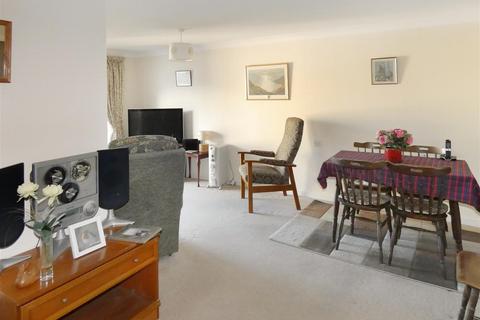 1 bedroom apartment for sale, Worthing Road, East Preston BN16