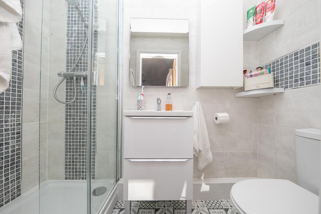 En- Suite