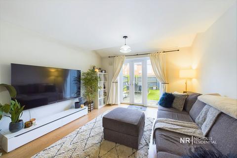 52 Cuddington Avenue, Worcester Park, KT4 7DB