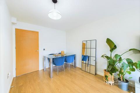 52 Cuddington Avenue, Worcester Park, KT4 7DB