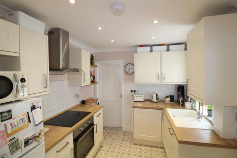 2 bedroom apartment to rent, Biddlestone Road, Heaton, Newcastle Upon Tyne