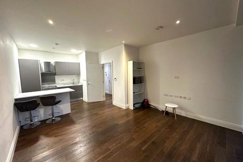 1 bedroom flat for sale, Flat 43 Jessop Court, 2 Brindley Place, Uxbridge, Middlesex, UB8 2FA