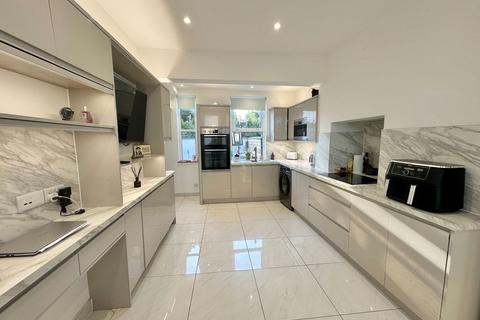 3 bedroom end of terrace house for sale, Thurlow Road, Torquay