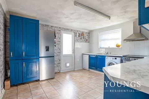 6 Birch Close, Canvey Island, SS8 9JG