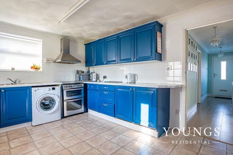 6 Birch Close, Canvey Island, SS8 9JG