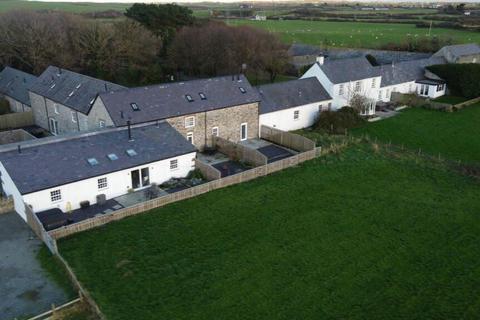 20 bedroom manor house for sale, Holyhead LL65