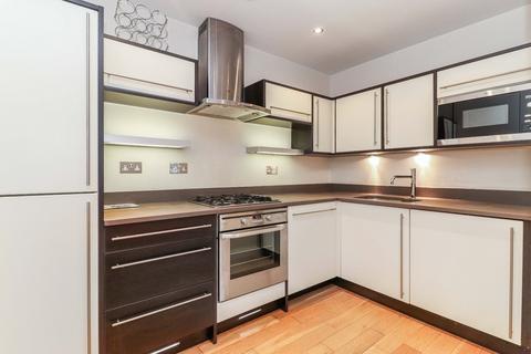 2 bedroom apartment for sale, Station Road, Beaconsfield, Buckinghamshire, HP9